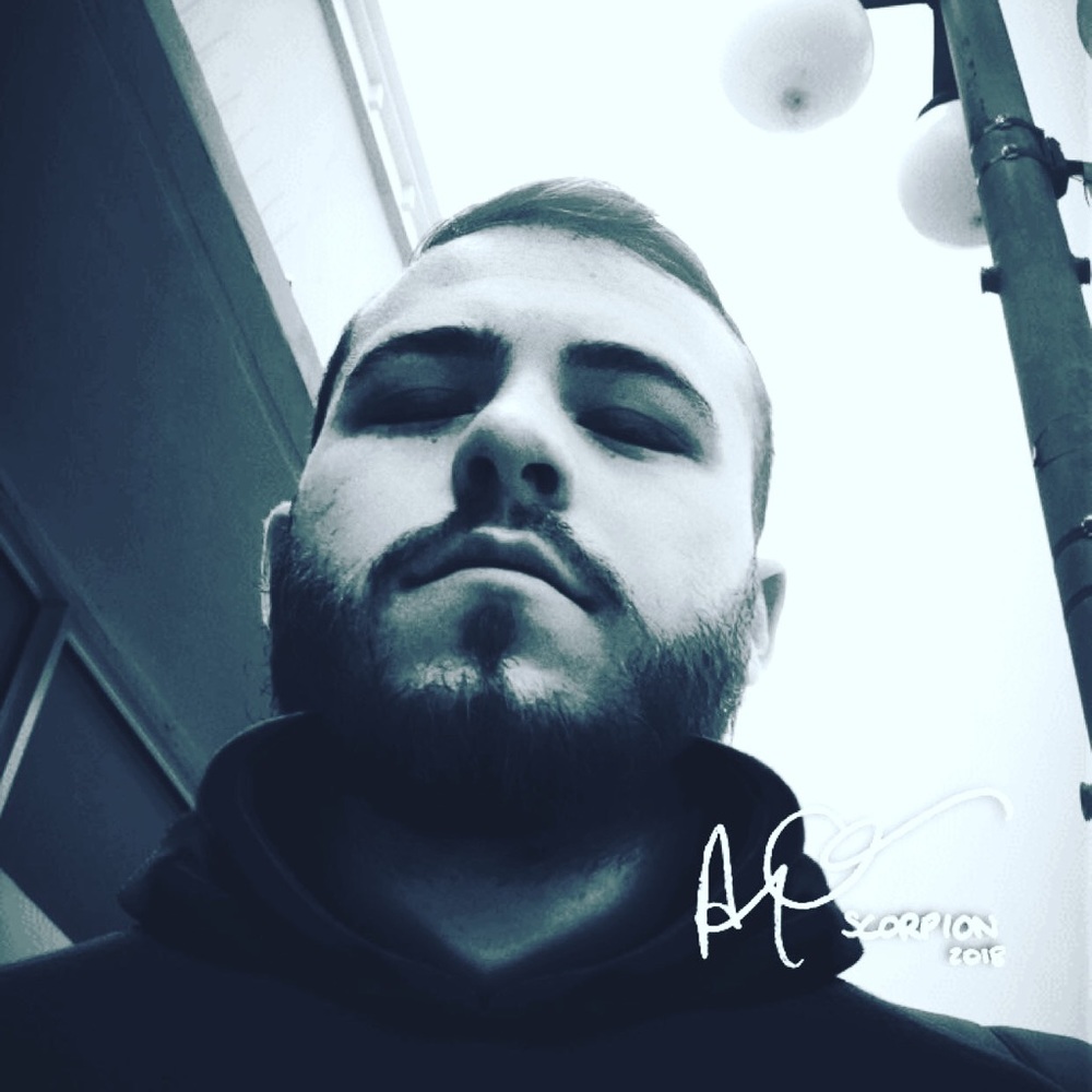 Meet your Posher, Adam